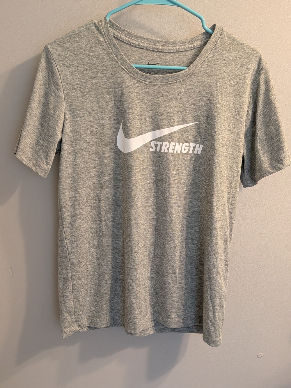 Nike Dri-FIT Strength Heather Gray Workout Athletic T-Shirt Women's Size Large